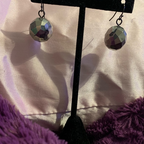 4 pairs of woman earrings - Picture 11 of 15